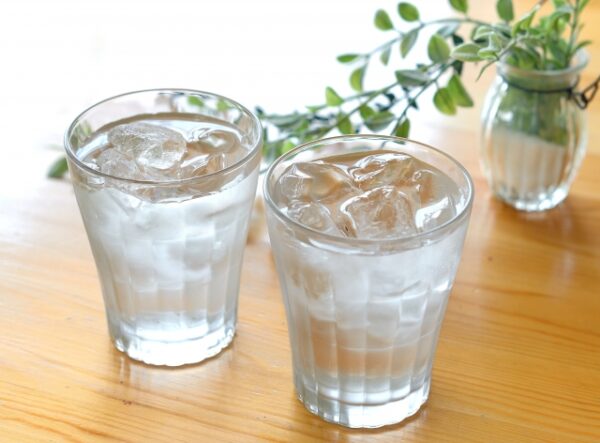 氷食症の治し方｜氷をバリバリ食べるのは病気？原因やチェック方法を医師が解説