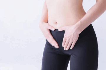 黄緑色のおりものや膿…トリコモナス症のサインかも。男女別の症状から検査・治療法まで医師が解説！
