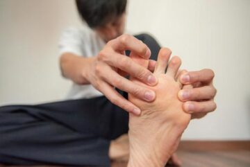 水虫に効く市販薬!最強はどれ?早く治すには処方薬が一番?【医師監修】